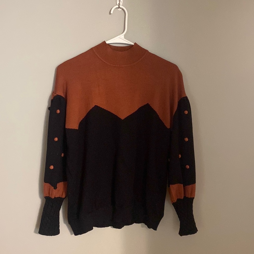 Brown/Black sweater